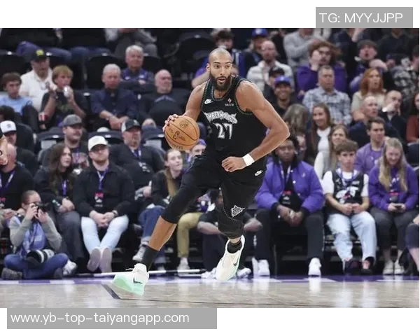 芬奇称赞戈贝尔防守能力认为他仍具备争夺最佳防守球员奖的实力