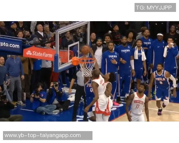 马克西表现出色16投7中砍下22分9篮板7助攻1抢断助力球队胜利