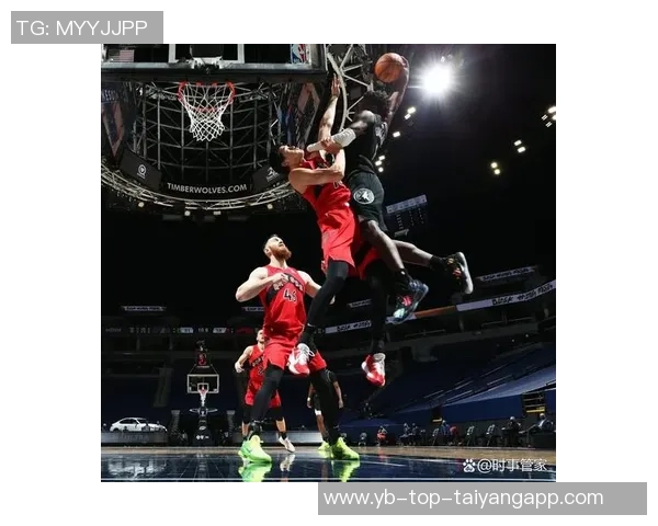 爱德华兹半场表现抢眼13投6中砍下并列最高16分助力球队奋勇争先 爱德华兹半场表现抢眼13投6中砍下并列最高16分助力球队奋勇争先