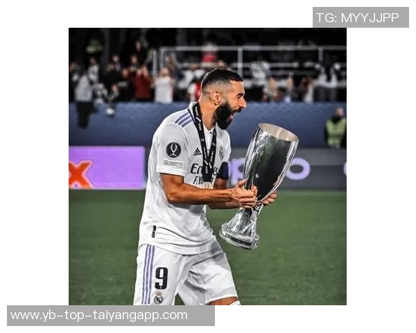 马约拉尔回顾皇马生涯感激本泽马的支持与帮助 马约拉尔回顾皇马生涯感激本泽马的支持与帮助